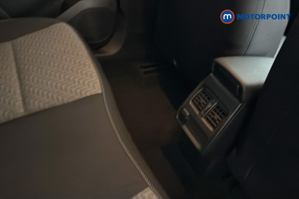 Renault Captur Limited Manual Petrol SUV - Stock Number (1638697) - 30th supplementary image