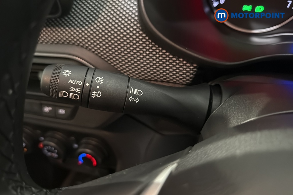 Dacia Sandero Stepway Expression Manual Petrol Hatchback - Stock Number (1639139) - 5th supplementary image