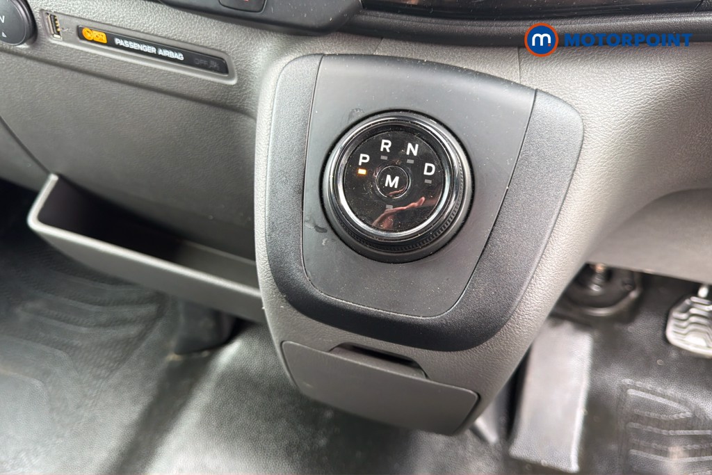 Ford Transit Limited Automatic Diesel Medium Roof Van - Stock Number (1639441) - 15th supplementary image