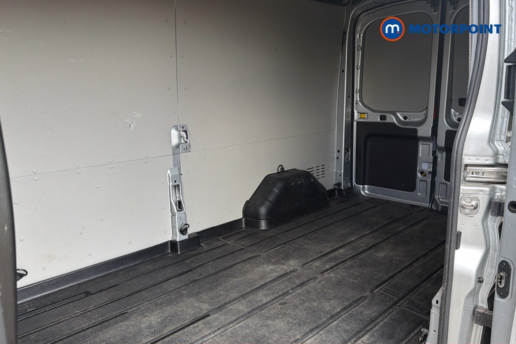Ford Transit Limited Automatic Diesel Medium Roof Van - Stock Number (1639441) - 28th supplementary image