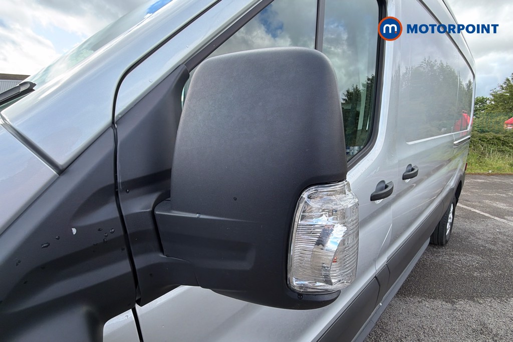 Ford Transit Limited Automatic Diesel Medium Roof Van - Stock Number (1639441) - 43rd supplementary image