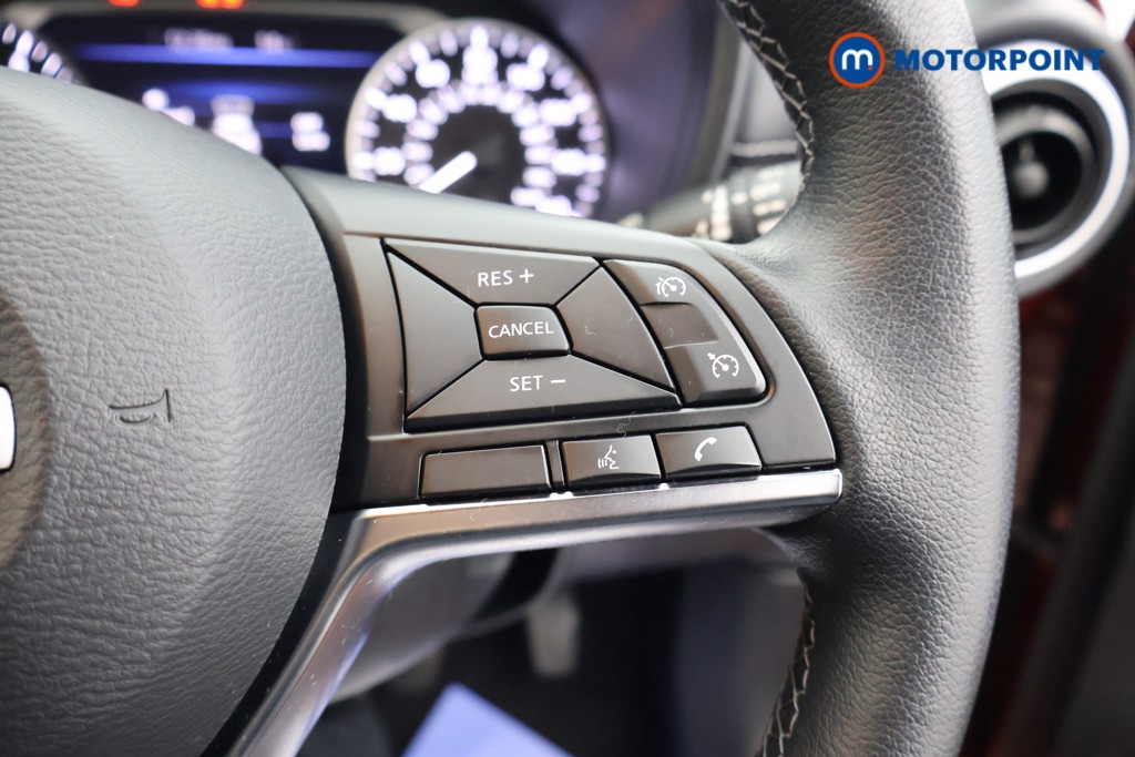 Nissan Juke N-Connecta Manual Petrol SUV - Stock Number (1640007) - 3rd supplementary image