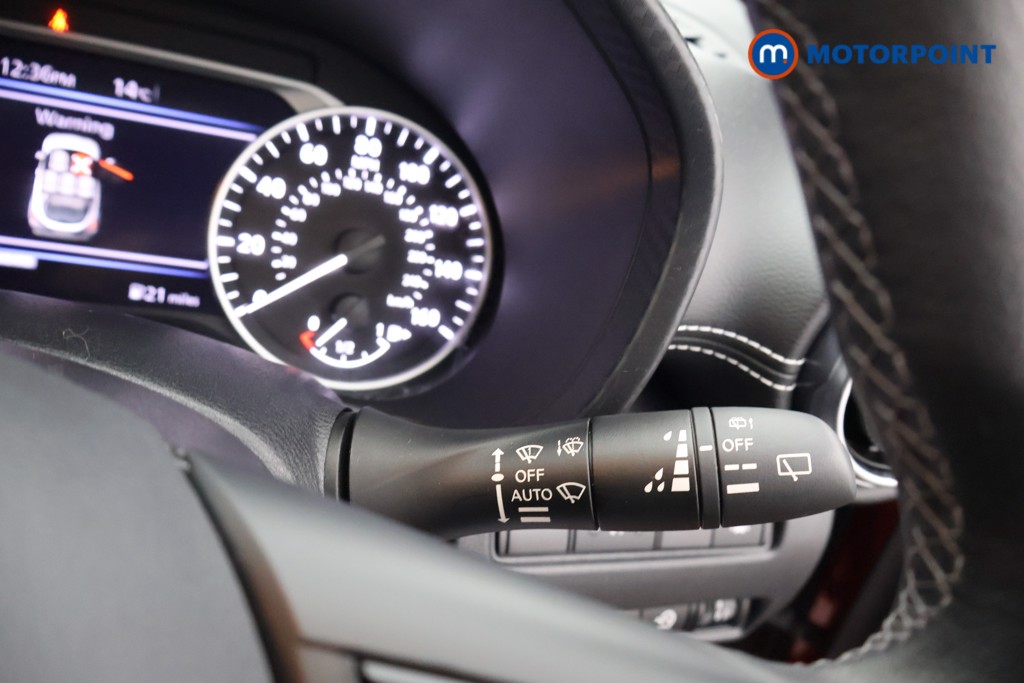 Nissan Juke N-Connecta Manual Petrol SUV - Stock Number (1640007) - 6th supplementary image