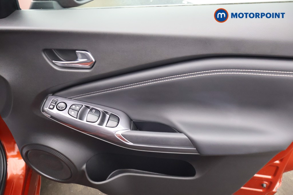 Nissan Juke N-Connecta Manual Petrol SUV - Stock Number (1640007) - 11th supplementary image