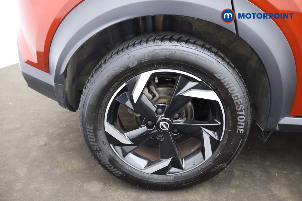 Nissan Juke N-Connecta Manual Petrol SUV - Stock Number (1640007) - 20th supplementary image