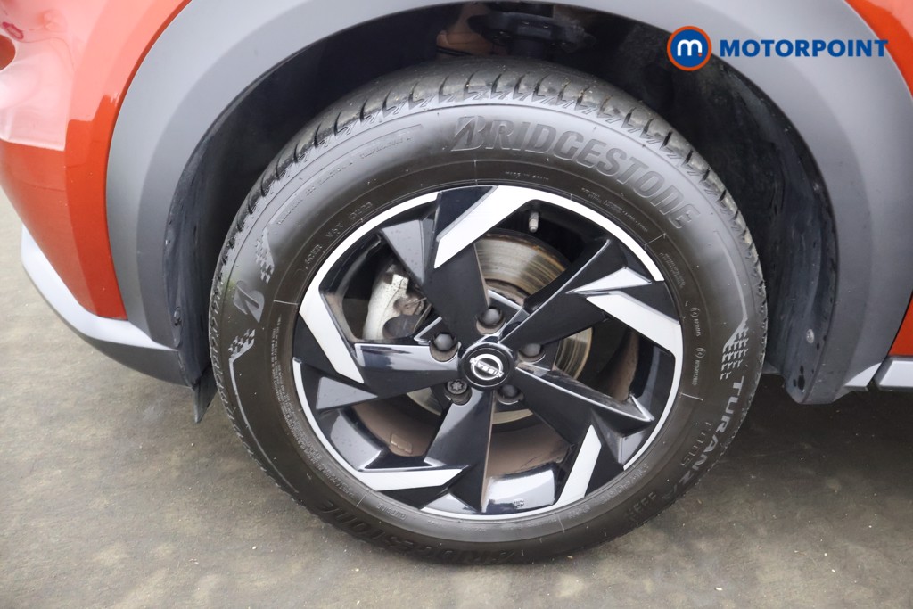 Nissan Juke N-Connecta Manual Petrol SUV - Stock Number (1640007) - 22nd supplementary image