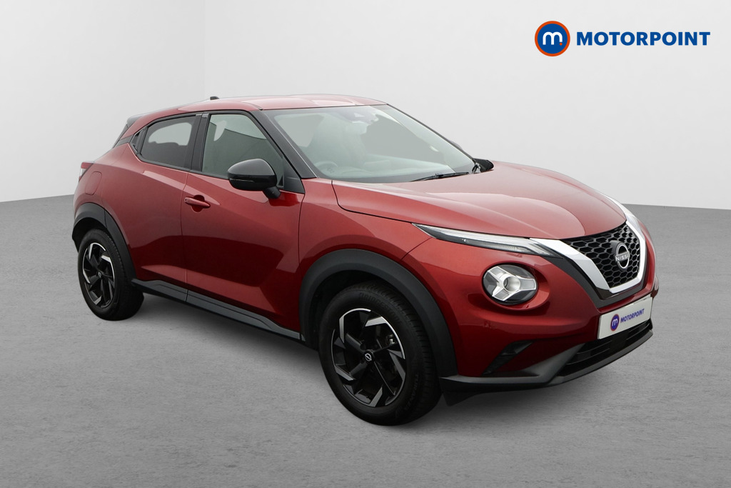 Nissan Juke N-Connecta Manual Petrol SUV - Stock Number (1640007) - Drivers side front corner