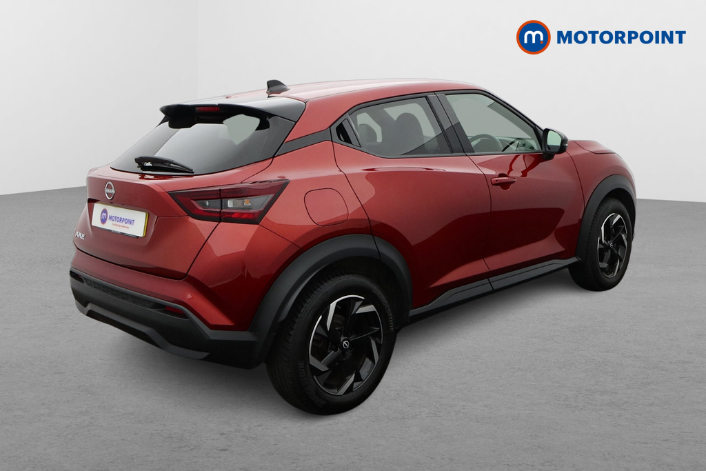 Nissan Juke N-Connecta Manual Petrol SUV - Stock Number (1640007) - Drivers side rear corner