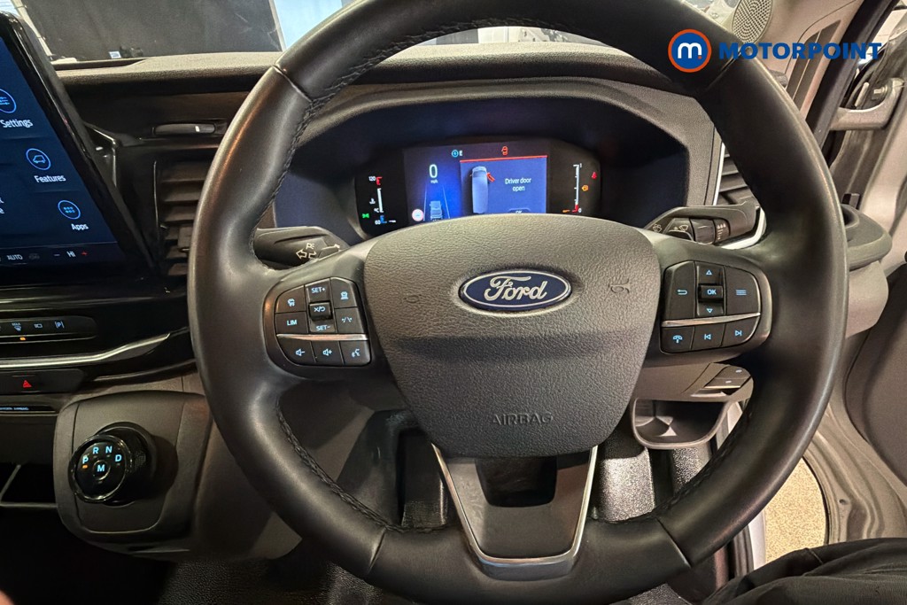 Ford Transit Limited Automatic Diesel Medium Roof Van - Stock Number (1640310) - 5th supplementary image