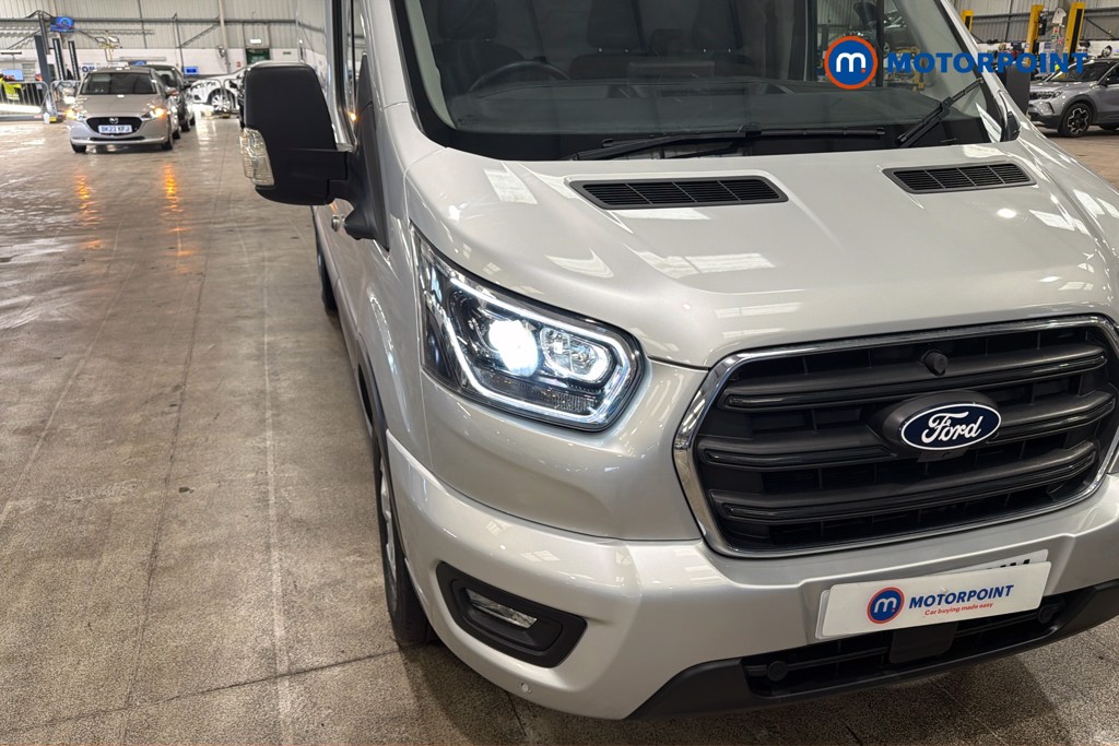 Ford Transit Limited Automatic Diesel Medium Roof Van - Stock Number (1640310) - 44th supplementary image