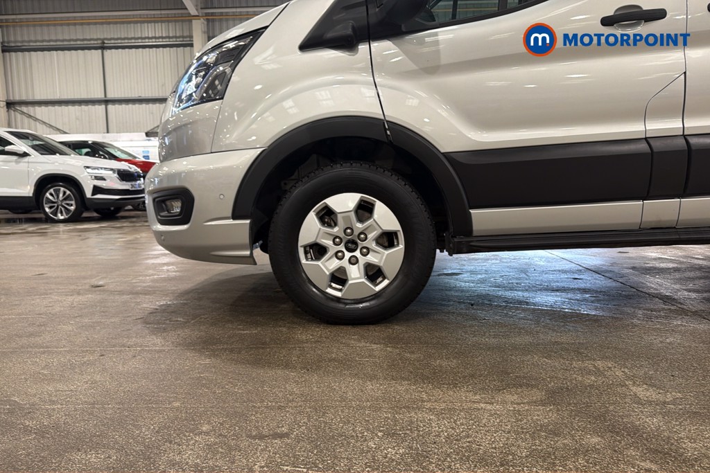 Ford Transit Limited Automatic Diesel Medium Roof Van - Stock Number (1640310) - 47th supplementary image