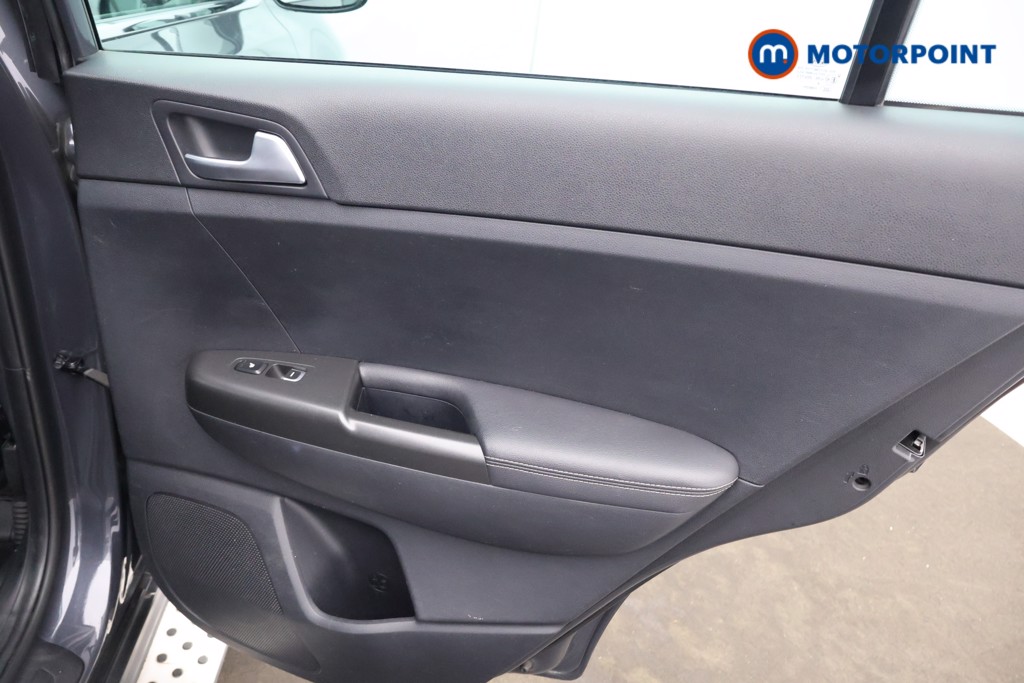 KIA Sportage 2 Manual Petrol SUV - Stock Number (1640313) - 16th supplementary image