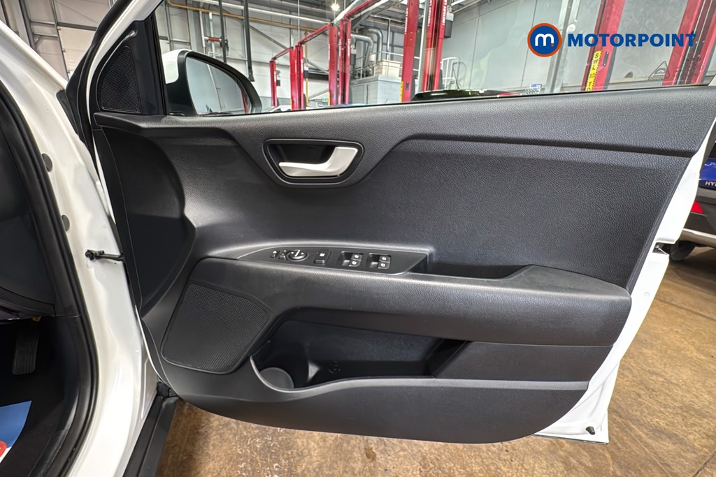 KIA Stonic 2 Manual Petrol SUV - Stock Number (1640379) - 19th supplementary image
