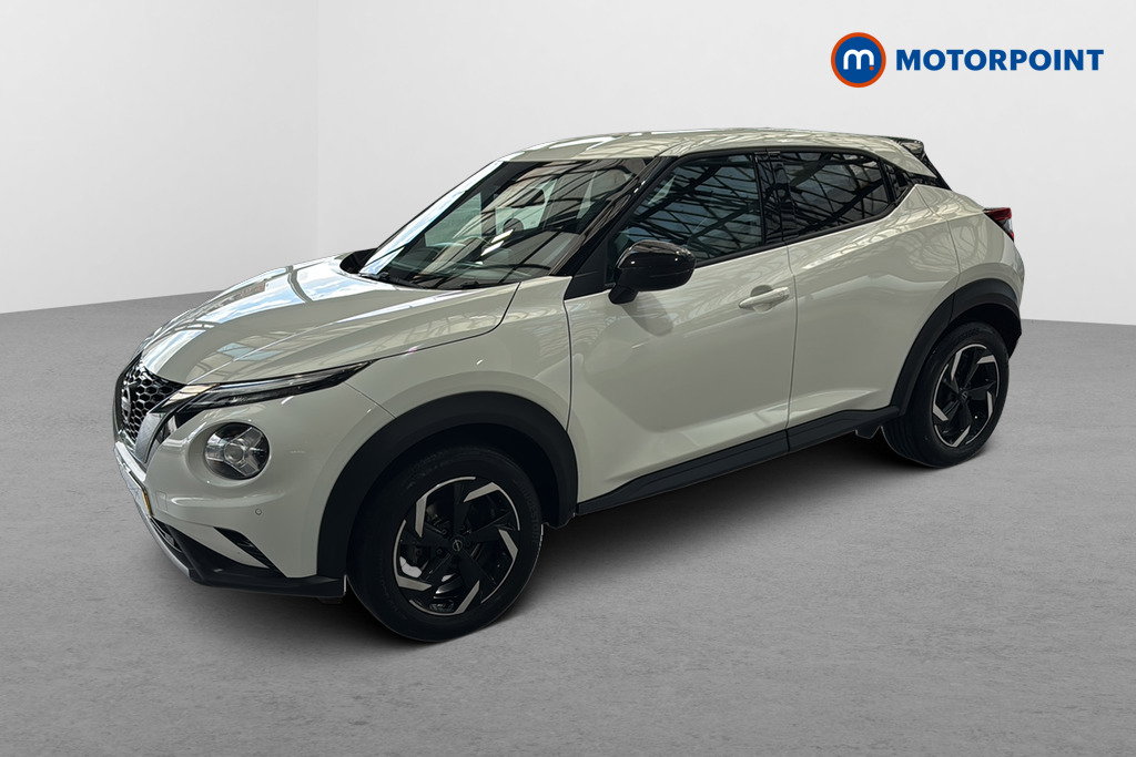 Nissan Juke N-Connecta Manual Petrol SUV - Stock Number (1640571) - Passenger side front corner