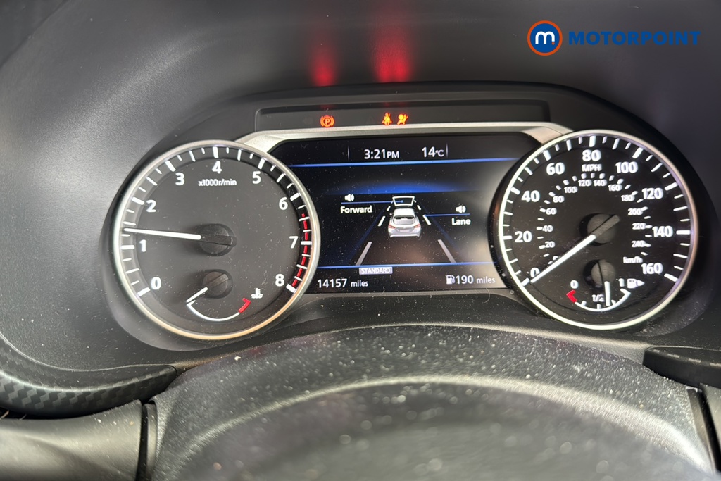 Nissan Juke N-Connecta Manual Petrol SUV - Stock Number (1640571) - 7th supplementary image