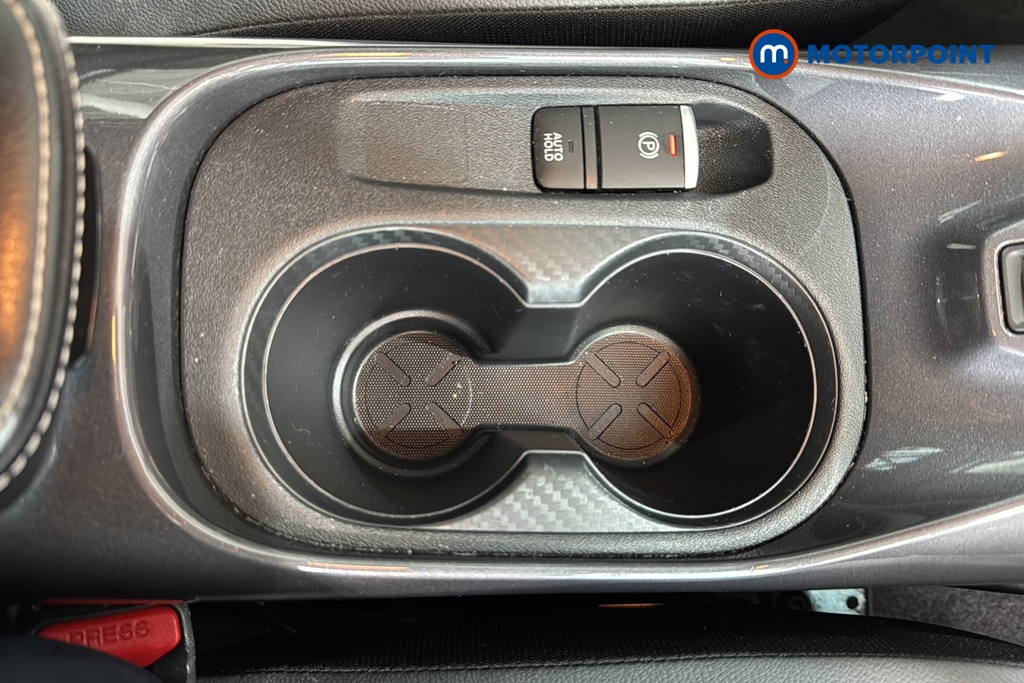 Nissan Juke N-Connecta Manual Petrol SUV - Stock Number (1640571) - 16th supplementary image
