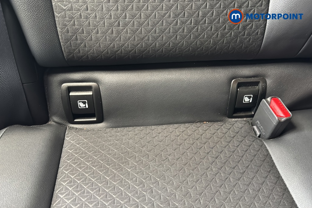 Nissan Juke N-Connecta Manual Petrol SUV - Stock Number (1640571) - 27th supplementary image