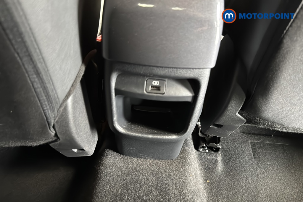 Nissan Juke N-Connecta Manual Petrol SUV - Stock Number (1640571) - 28th supplementary image