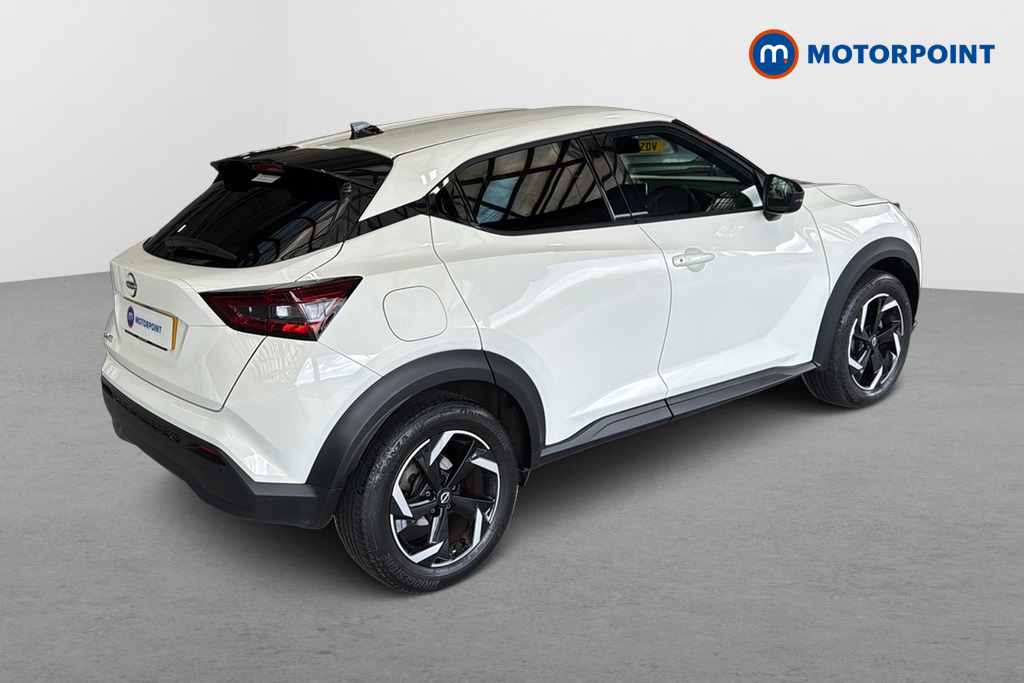 Nissan Juke N-Connecta Manual Petrol SUV - Stock Number (1640571) - Passenger side rear corner