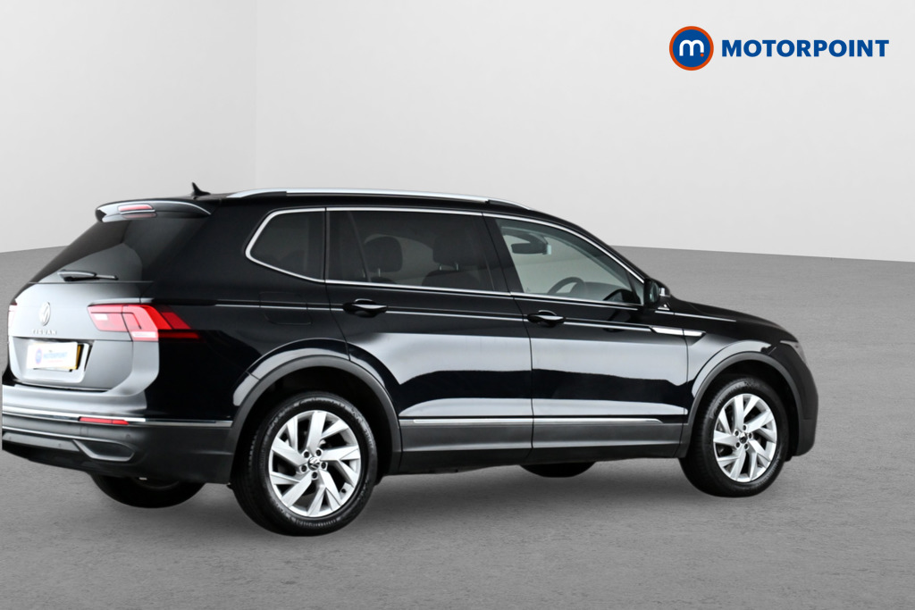 Volkswagen Tiguan Allspace Life Manual Petrol SUV - Stock Number (1641233) - Drivers side rear corner