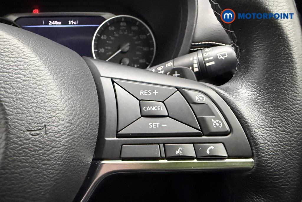 Nissan Juke N-Connecta Automatic Petrol SUV - Stock Number (1641290) - 15th supplementary image