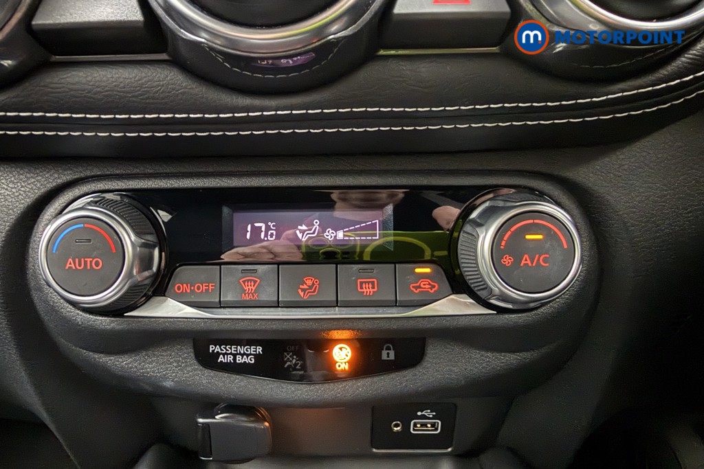 Nissan Juke N-Connecta Automatic Petrol SUV - Stock Number (1641290) - 16th supplementary image