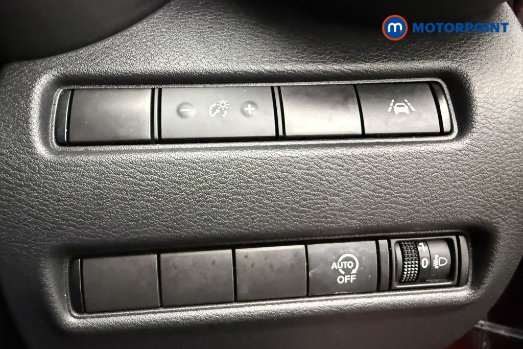 Nissan Juke N-Connecta Automatic Petrol SUV - Stock Number (1641290) - 17th supplementary image