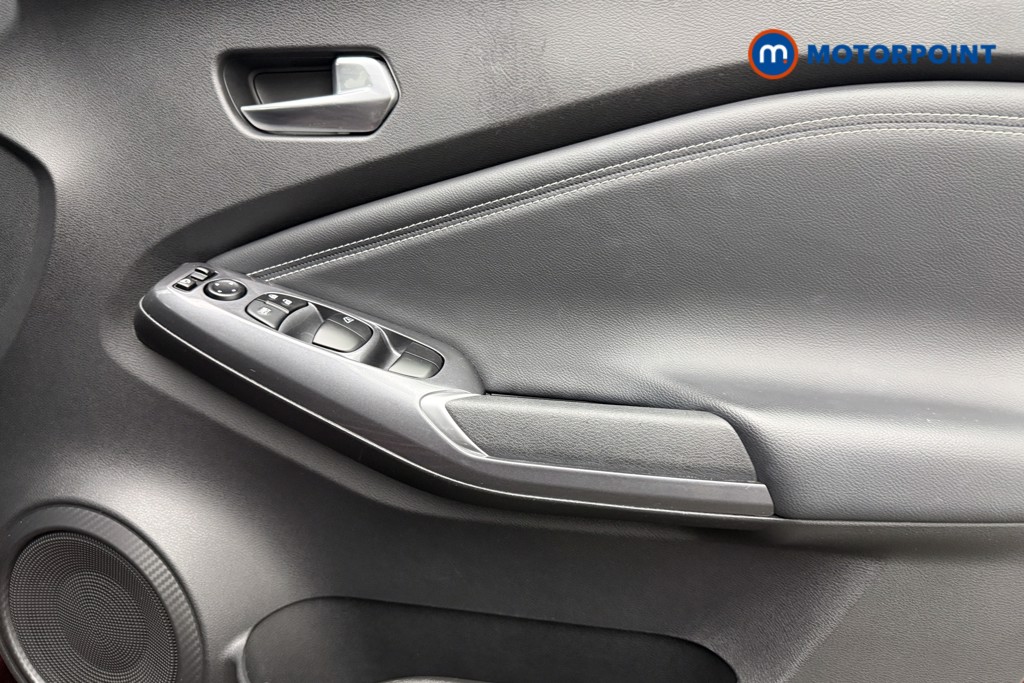 Nissan Juke N-Connecta Automatic Petrol SUV - Stock Number (1641290) - 18th supplementary image