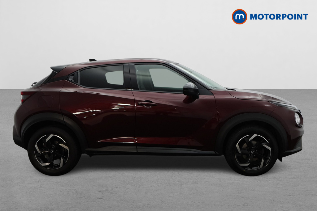 Nissan Juke N-Connecta Automatic Petrol SUV - Stock Number (1641290) - Drivers side