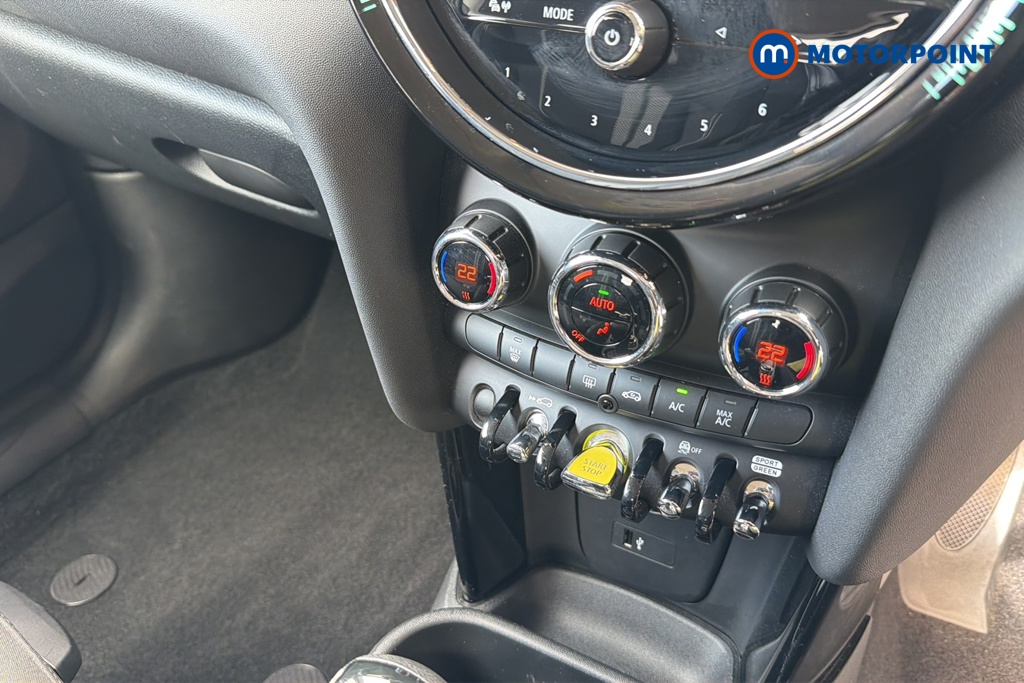 Mini Hatchback Cooper S Level 1 Automatic Electric Hatchback - Stock Number (1641517) - 12th supplementary image