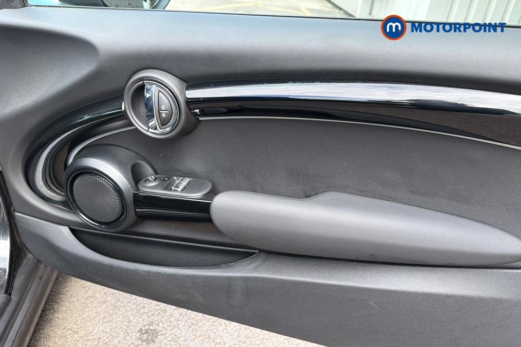 Mini Hatchback Cooper S Level 1 Automatic Electric Hatchback - Stock Number (1641517) - 18th supplementary image
