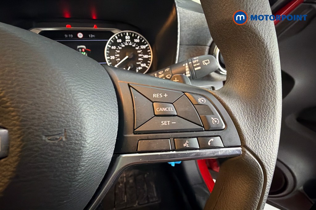 Nissan Juke Acenta Premium Automatic Petrol SUV - Stock Number (1641705) - 4th supplementary image
