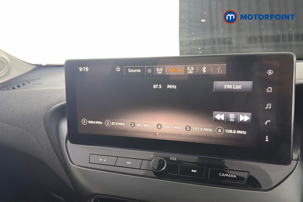 Nissan Juke Acenta Premium Automatic Petrol SUV - Stock Number (1641705) - 9th supplementary image