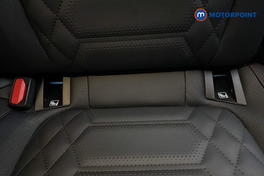 Ford Focus St-Line Vignale Automatic Petrol Hatchback - Stock Number (1642078) - 29th supplementary image
