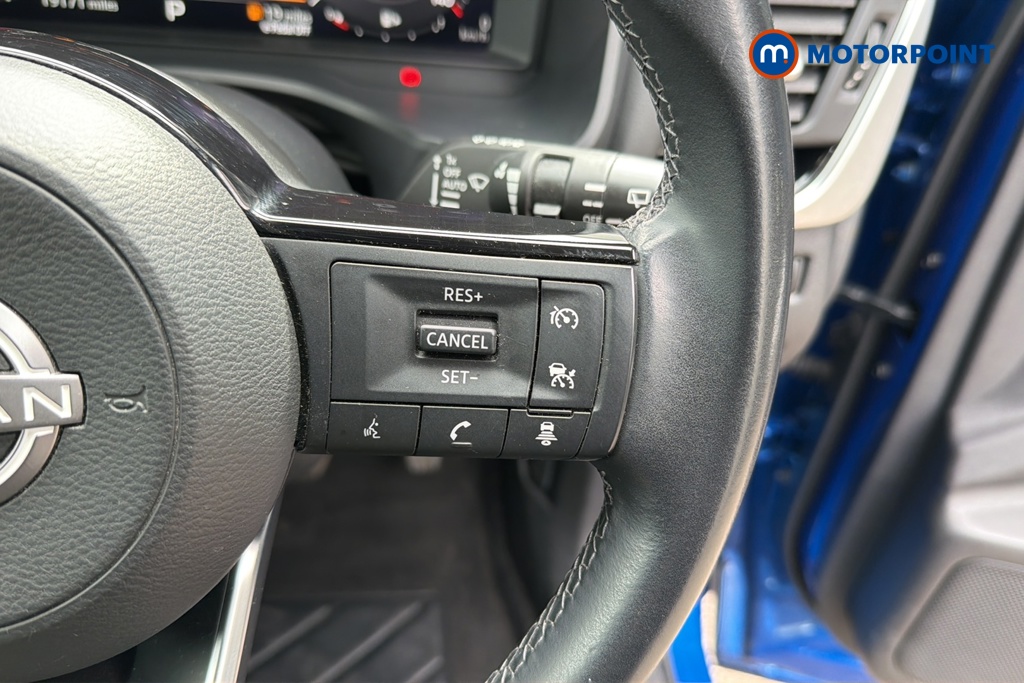 Nissan Qashqai N-Connecta Automatic Petrol-Electric Hybrid SUV - Stock Number (1642340) - 3rd supplementary image