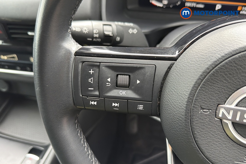 Nissan Qashqai N-Connecta Automatic Petrol-Electric Hybrid SUV - Stock Number (1642340) - 4th supplementary image