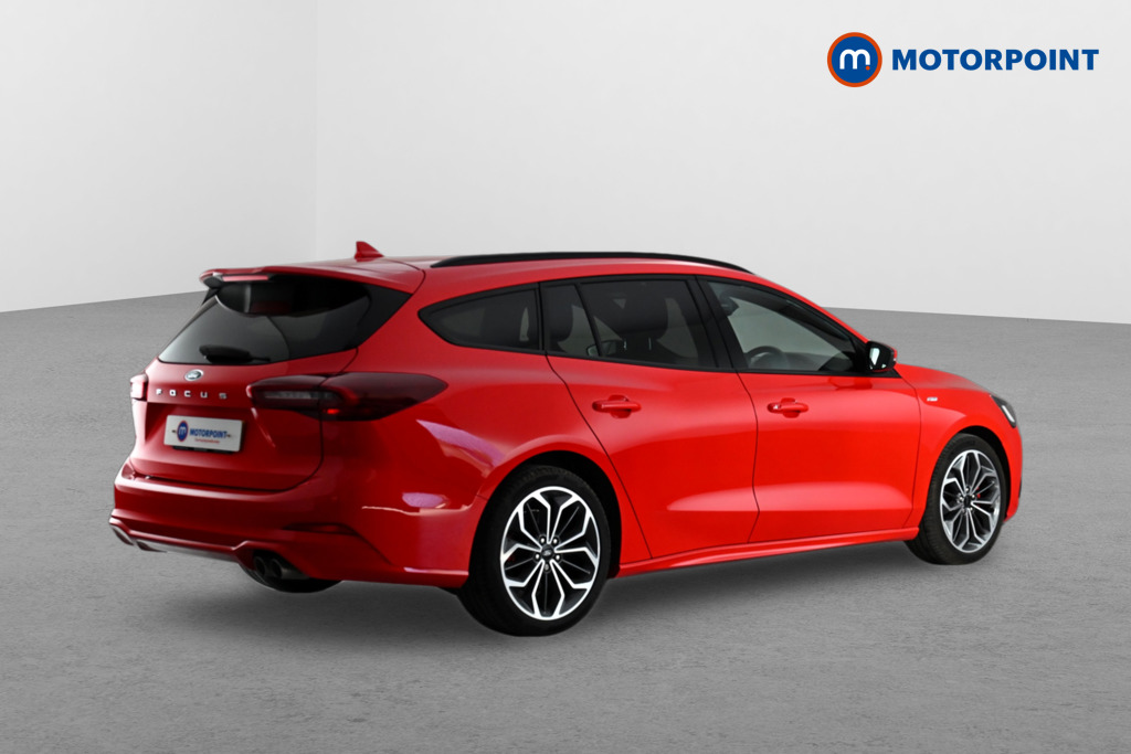 Ford Focus St-Line Vignale Automatic Diesel Estate - Stock Number (1642351) - Drivers side rear corner