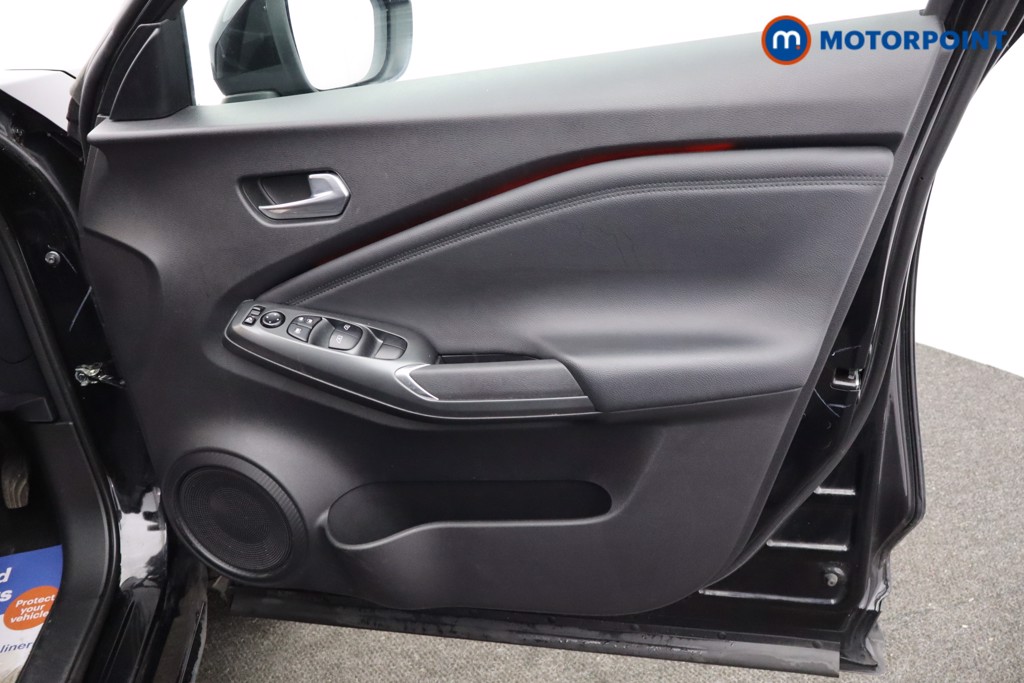 Nissan Juke N-Connecta Automatic Petrol SUV - Stock Number (1642422) - 2nd supplementary image
