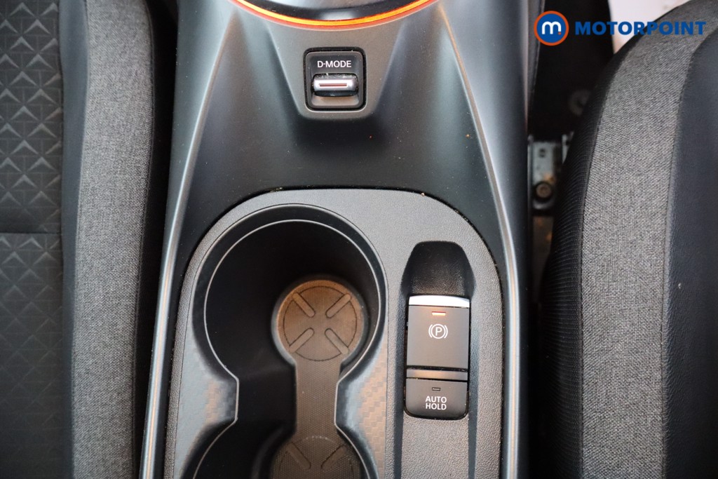 Nissan Juke N-Connecta Automatic Petrol SUV - Stock Number (1642422) - 15th supplementary image