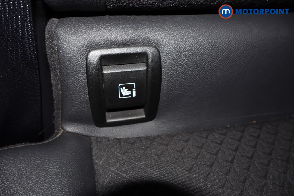 Nissan Juke N-Connecta Automatic Petrol SUV - Stock Number (1642422) - 21st supplementary image