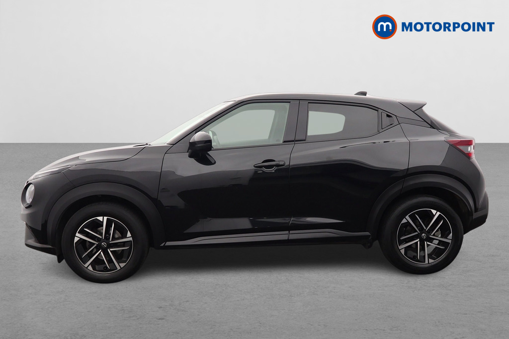 Nissan Juke N-Connecta Automatic Petrol SUV - Stock Number (1642422) - Passenger side