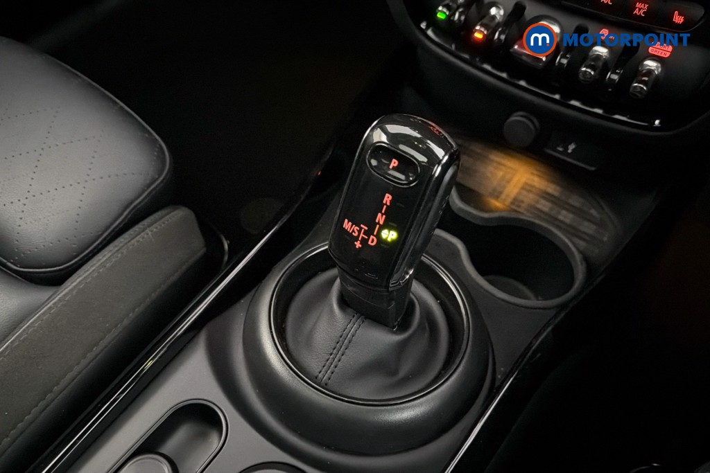 Mini Clubman Cooper S Sport Automatic Petrol Estate - Stock Number (1642599) - 15th supplementary image