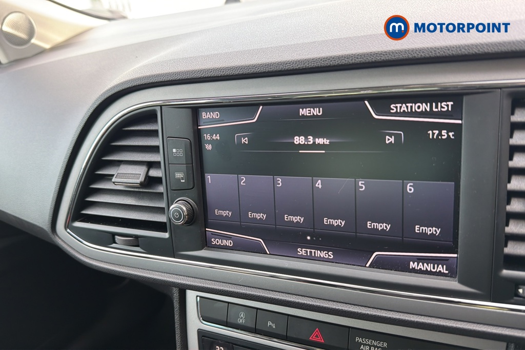 Seat Leon Xcellence Lux Manual Petrol Hatchback - Stock Number (1643012) - 8th supplementary image