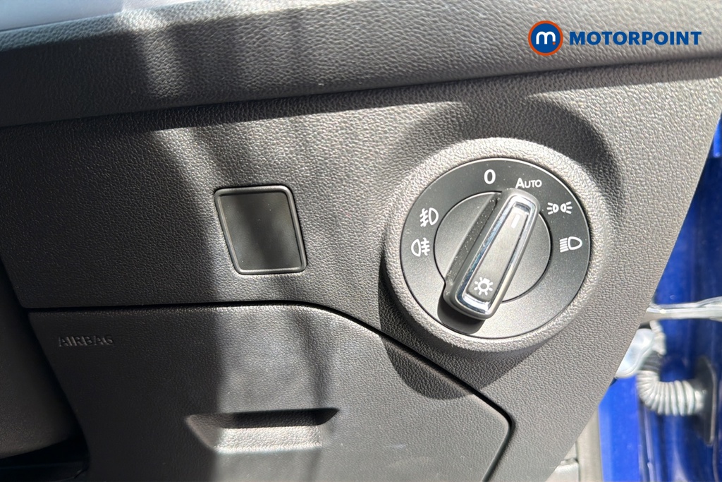Seat Leon Xcellence Lux Manual Petrol Hatchback - Stock Number (1643012) - 11th supplementary image