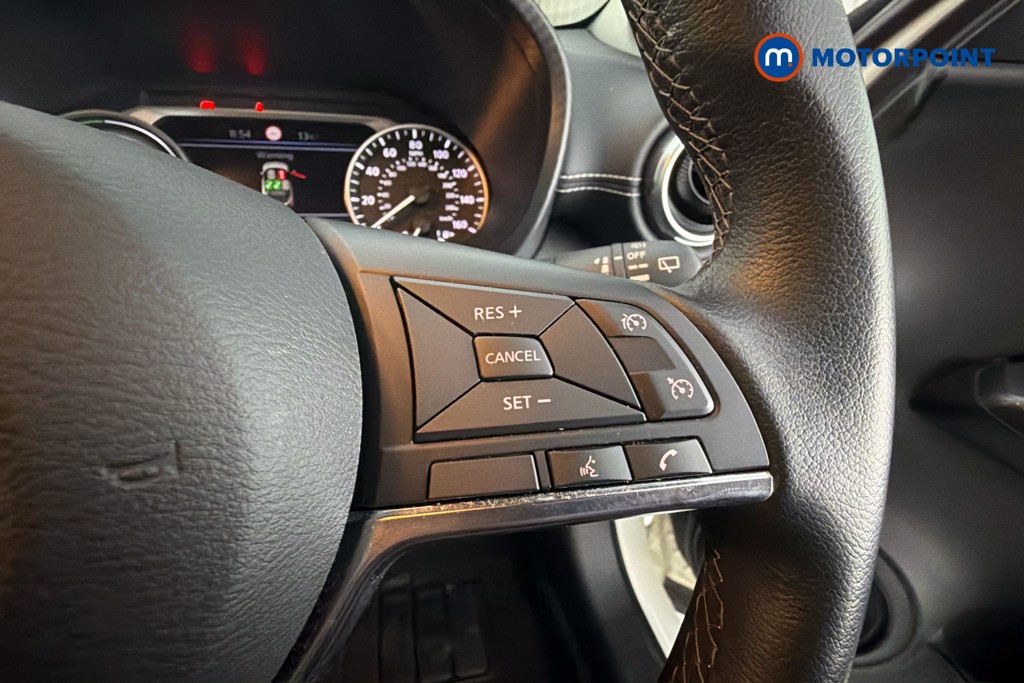 Nissan Juke N-Connecta Automatic Petrol-Electric Hybrid SUV - Stock Number (1643192) - 4th supplementary image