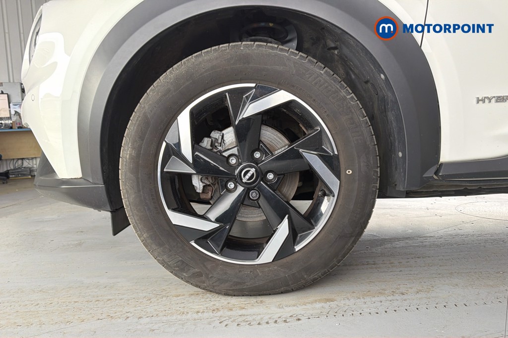 Nissan Juke N-Connecta Automatic Petrol-Electric Hybrid SUV - Stock Number (1643192) - 47th supplementary image