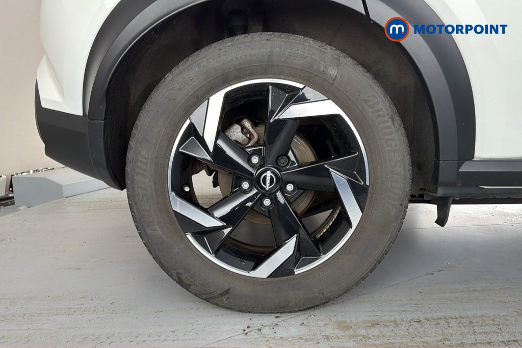 Nissan Juke N-Connecta Automatic Petrol-Electric Hybrid SUV - Stock Number (1643192) - 49th supplementary image