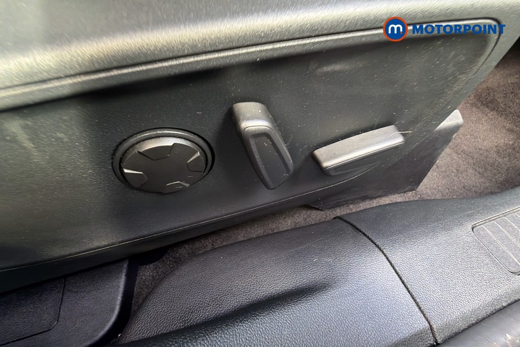 Ford Kuga St-Line Automatic Petrol-Electric Hybrid SUV - Stock Number (1643237) - 25th supplementary image