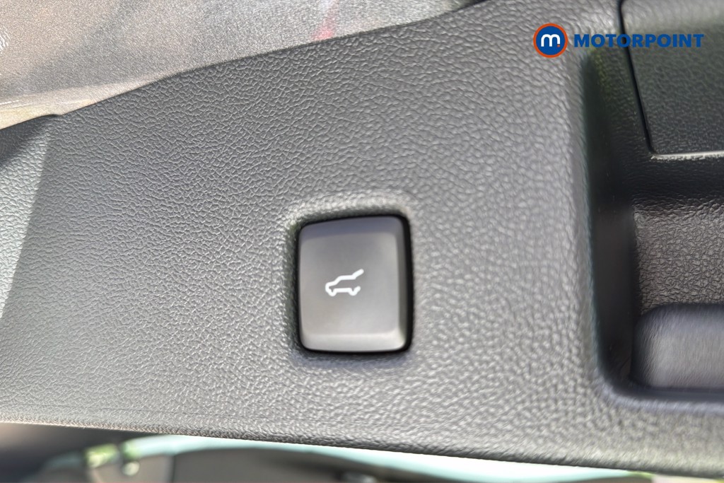 Ford Kuga St-Line Automatic Petrol-Electric Hybrid SUV - Stock Number (1643237) - 35th supplementary image