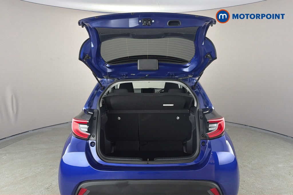 Toyota Yaris Design Automatic Petrol-Electric Hybrid Hatchback - Stock Number (1643296) - 33rd supplementary image
